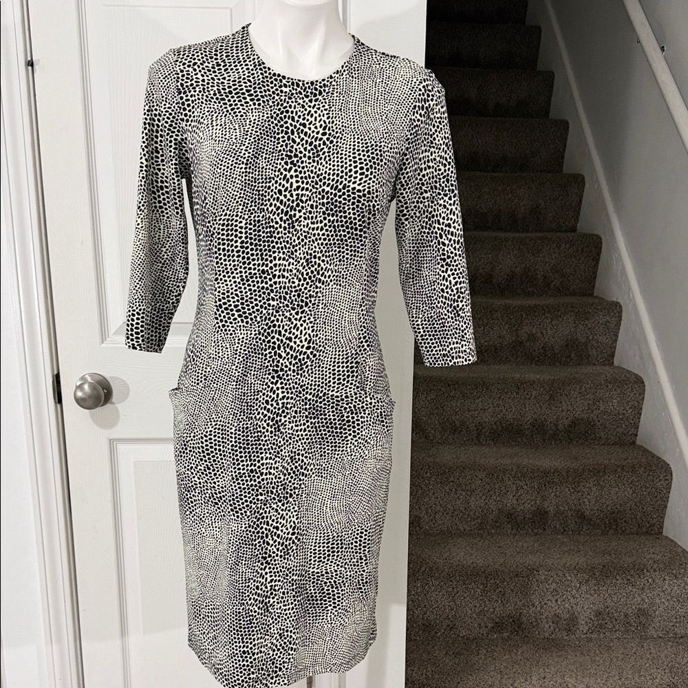 J. McLaughlin 3/4 Sleeve Midi Dress Size Medium